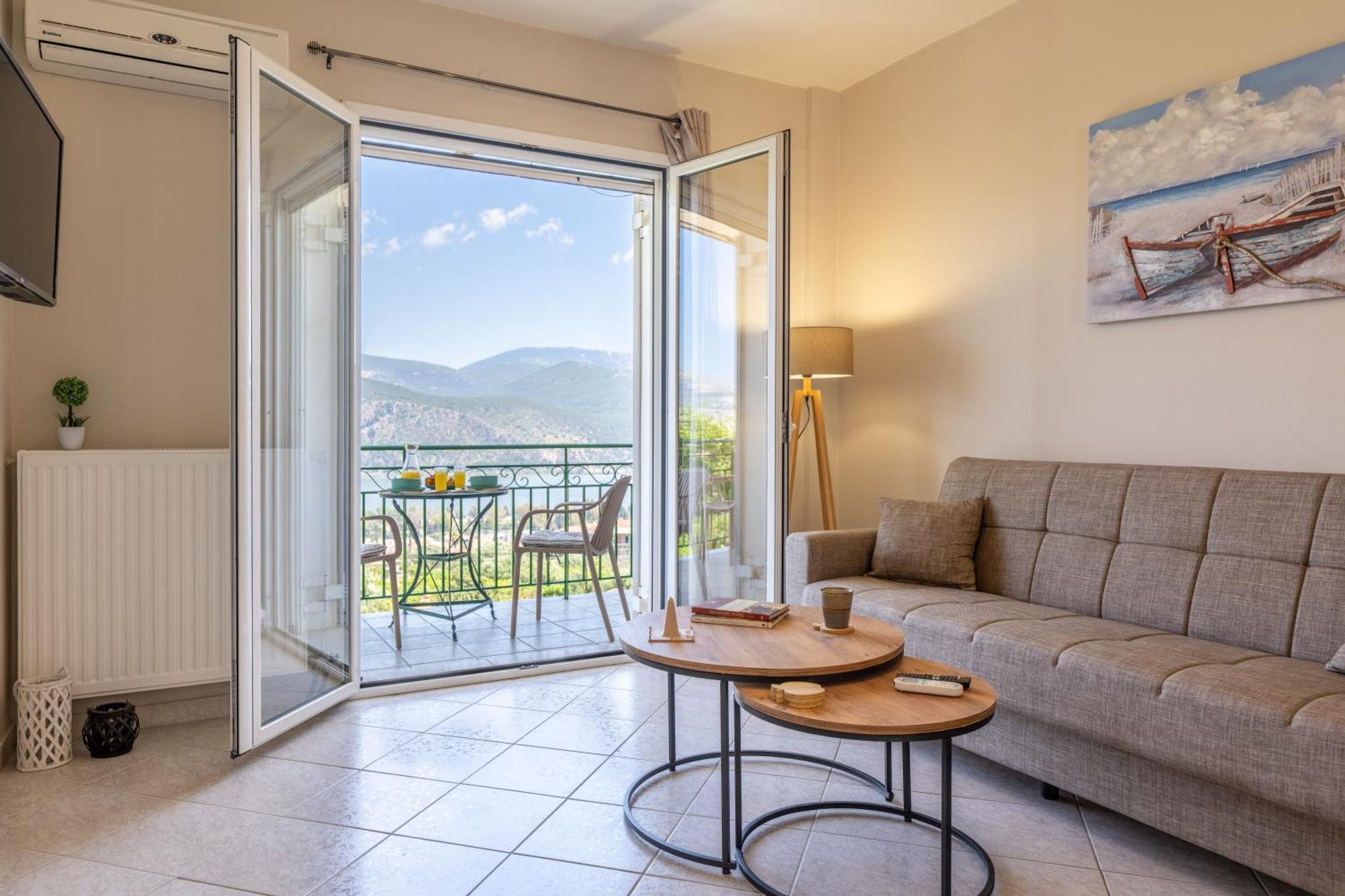Apaggio Di Argostoli Apartments - Private Parking & Sea View Eksteriør billede
