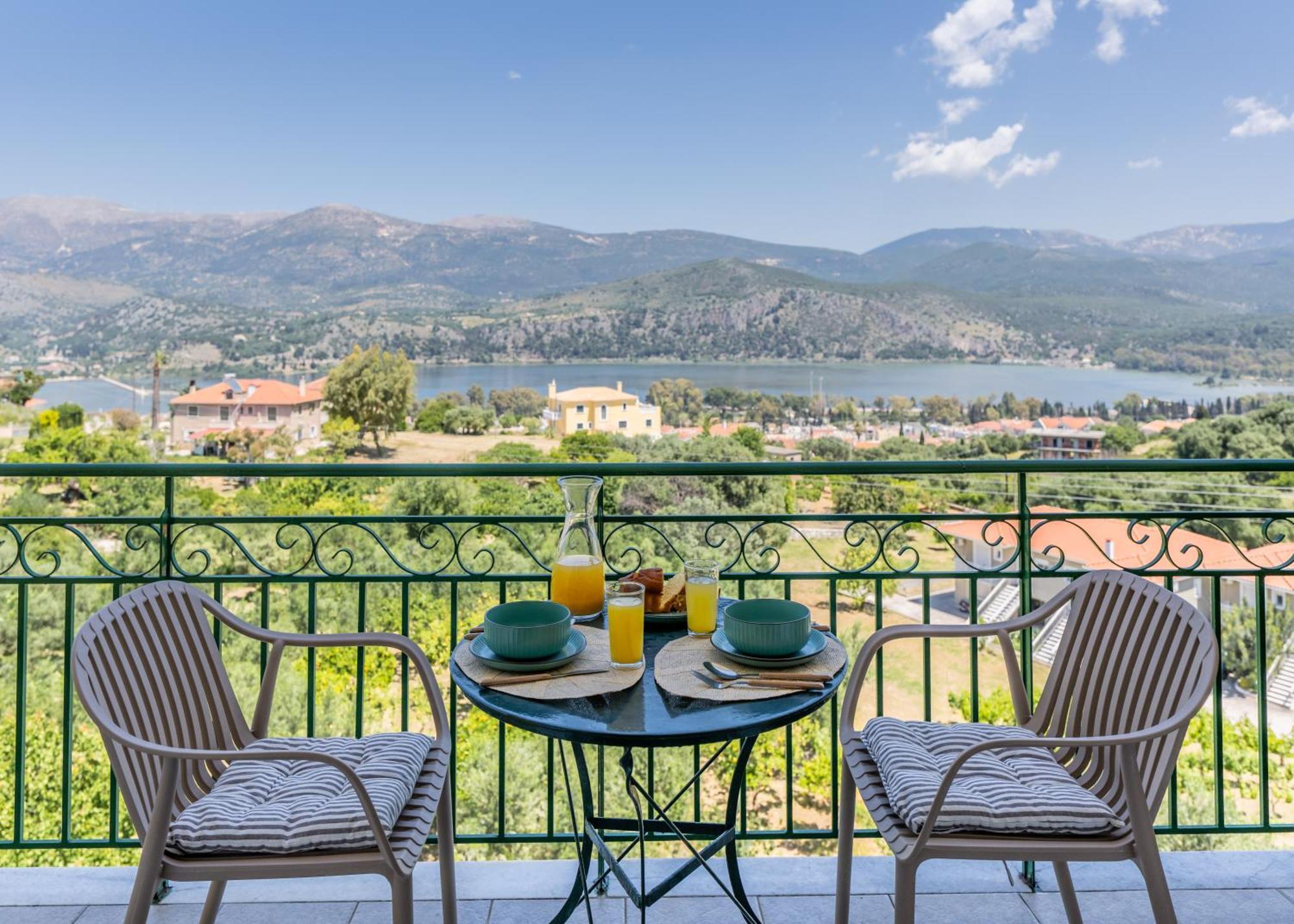 Apaggio Di Argostoli Apartments - Private Parking & Sea View Eksteriør billede